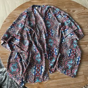 Short sleeved cover up size S